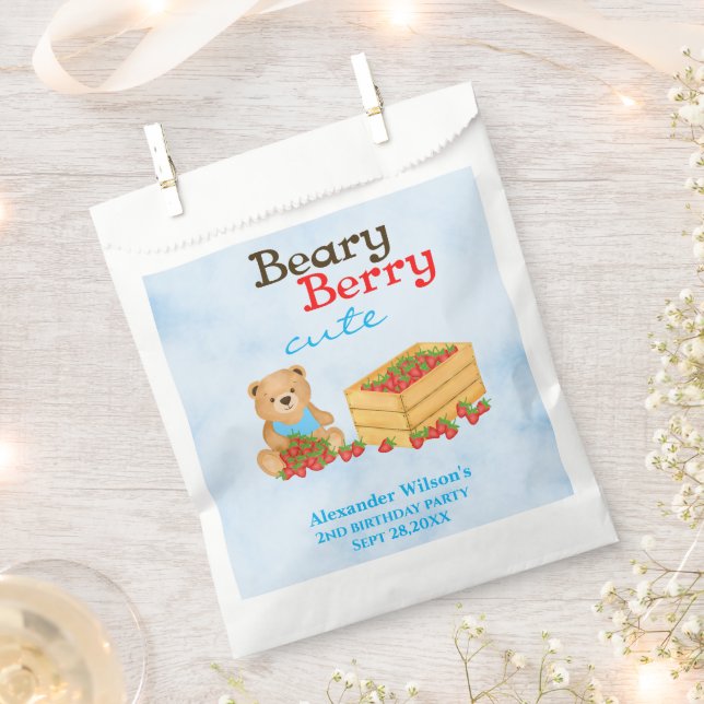 Beary Berry Niedlich Cub Strawberry Boy Birthday P Geschenktütchen (Ausgeschnitten)
