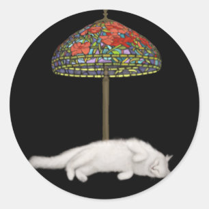 Beau Suntans unter einer Lampe Runder Aufkleber