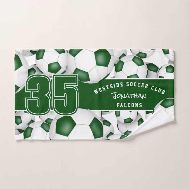 Beaucoup de balles de football blanc vert sur mesu (Serviette à main)