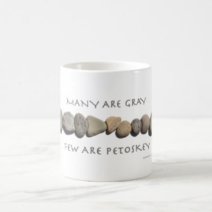 "Beaucoup sont gris peu sont tasse en céramique de
