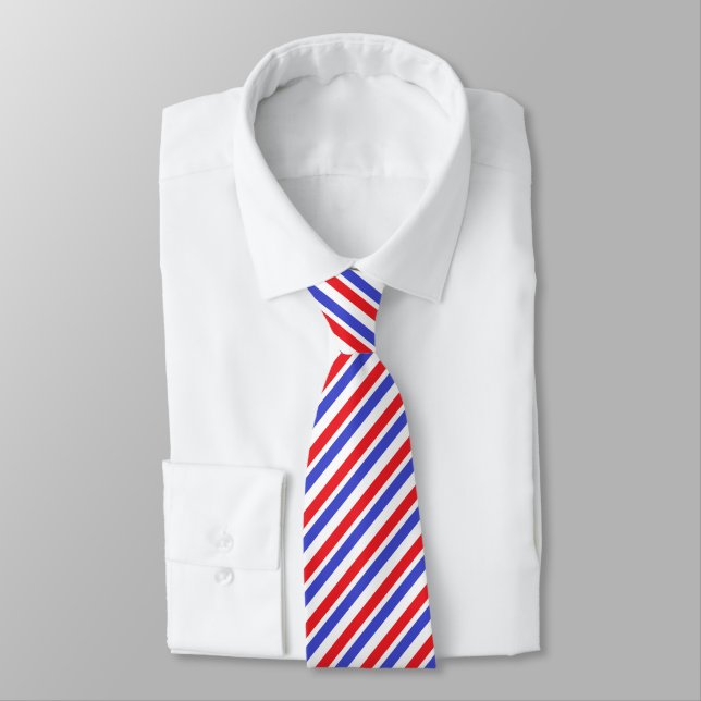 Beautiful Blue Red White Stripes Krawatte (Gebunden)