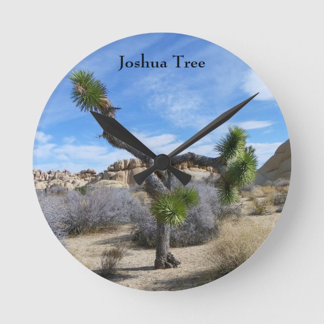 Beautiful Joshua Tree Clock! Runde Wanduhr (Vorderseite)
