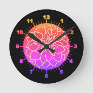 Beautiful pink Dahlia Runde Wanduhr