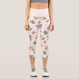 Beautiful Retro Christmas Gingerbread Holly Berry Capri Leggings