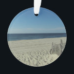 Beauty Beach Ornament<br><div class="desc">Der Strand ist wunderschön am Ufer mit weißem Sand,  dem Ozean und dem schönen blauen Himmel.</div>