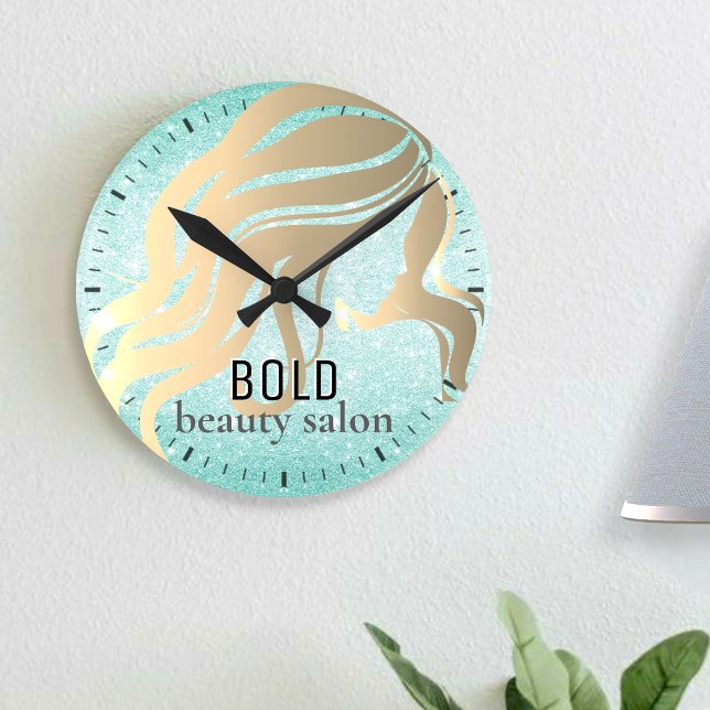 Beauty Salon Metallic Gold Aqua Blauer Glitzer Runde Wanduhr (Von Creator hochgeladen)