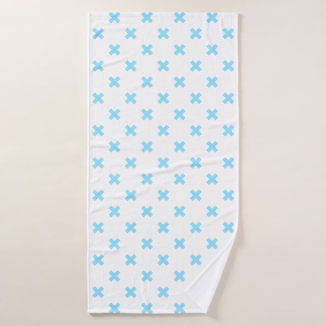 Bébé bleu croix coutures sur blanc (Serviette de bain)