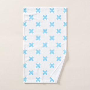 Bébé bleu croix coutures sur blanc