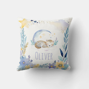 Bébé dormant Leopard Boho Nom Nursery Coussin