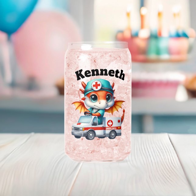 Bébé dragon mignon en ambulance (Insitu (Baby Shower))