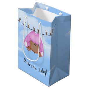 Bébé fille sur la ligne de linge Moyen sac cadeau
