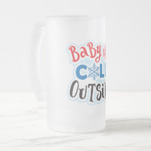 Bébé Il fait froid dehors de la tasse de verre dép