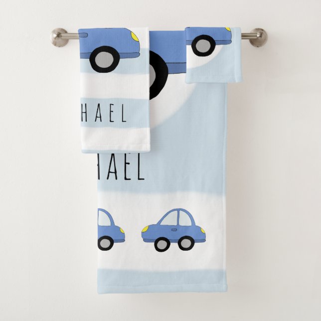 Bébé mignon Garçon bleu voiture véhicule et nom (En situation)