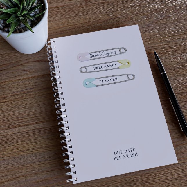 Bébé rose Pins de couches Pregnancy Planner (Just add your name to this cute pink pregnancy planner)