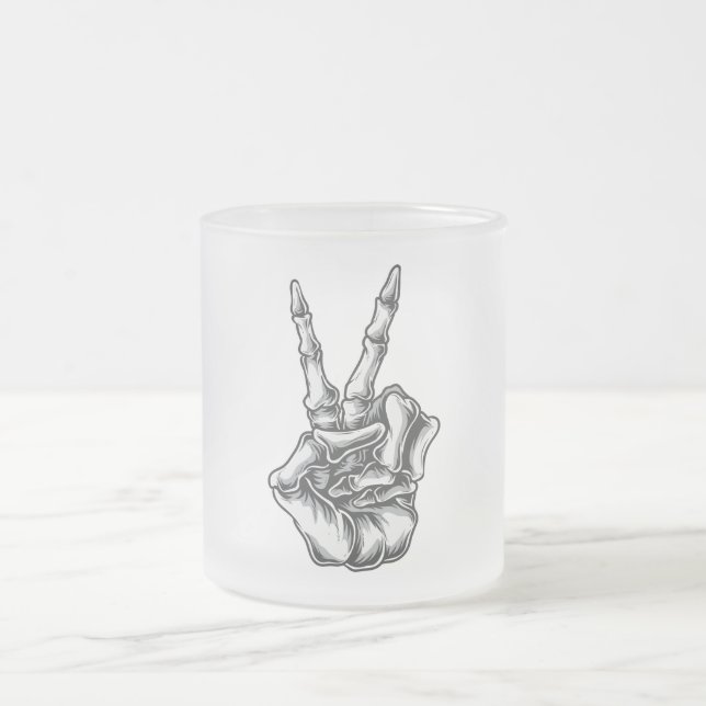 Becher Hand Totenkopf Paz und Amor Mattglastasse (Mittel)