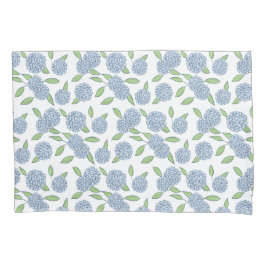 Bed of Blue Hydrangeas Classic Coastal New England Kissenbezug
