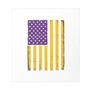 Bedrängte lila und goldene amerikanische Flagge Ve Notizblock