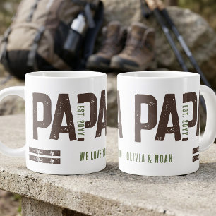 Bedrängter Papa Jahr Personalisiert Braun Grün Jumbo-Tasse