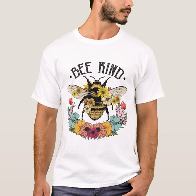 Bee Kind Wild Blume T-Shirt (Vorderseite)