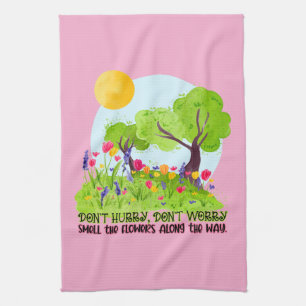 Beeil dich nicht, dufte die Blume nicht. Geschirrtuch