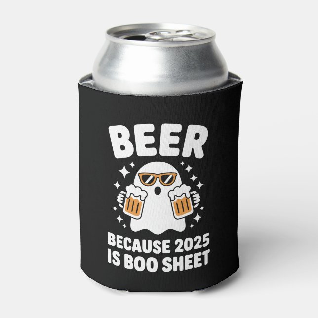 Beer Because 2025 Is Boo Sheet Funny Halloween Dosenkühler (Kanne Vorderseite)