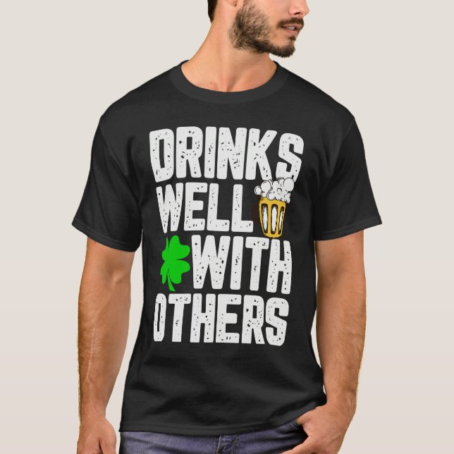 Beer Drinking St Patrick's T-Shirt (Vorderseite)