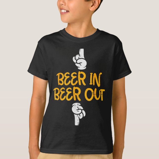 Beer In Out Funny Alcohol Drinking Team Squad Men  T-Shirt (Vorderseite)