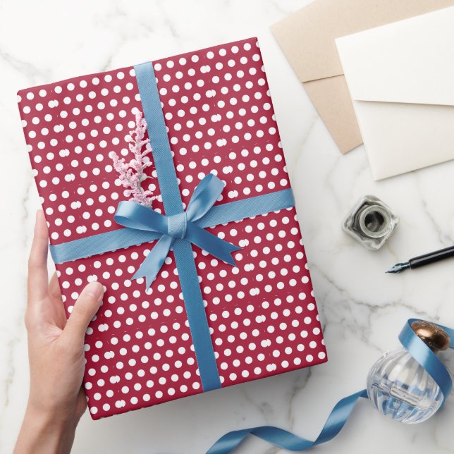 Beerenrotes Weißes Punkte-Muster-Design Geschenkpapier (Schenken)