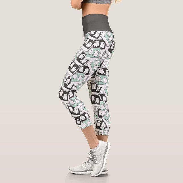 Beetlejuice | Chibi Lydia Ghost Photography Capri Leggings (Links)
