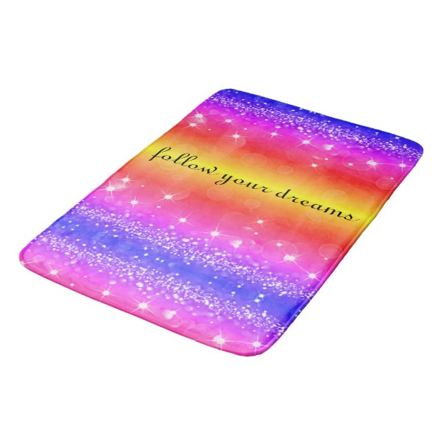 Befolgen Sie Ihre Träume Rainbow Sparkat Badematte (Schrägansicht)