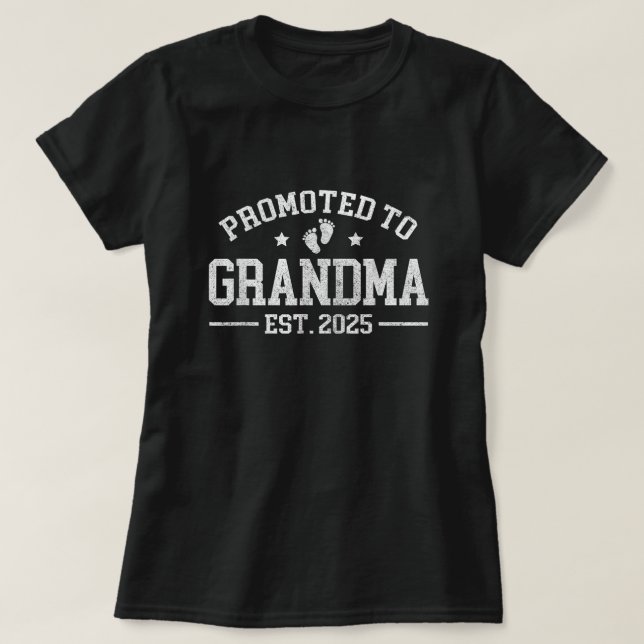 Befördert zu Oma 2025 Oma Est 2025 T-Shirt (Design vorne)