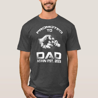 Befördert zum Vater Est 2023 Funny Vathers Day  T-Shirt