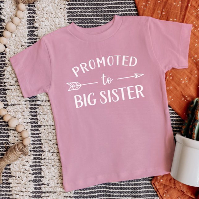 Befördert zur Ankündigung der großen Schwester Sch Baby T-shirt (Von Creator hochgeladen)