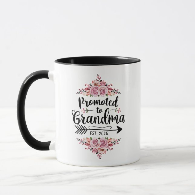 Befördert zur Oma 2025-Schwangerschaftsankündigung Tasse (Links)