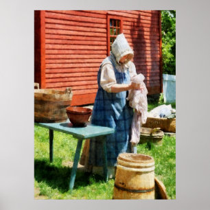 BEGINNEN UNTER $20 - Dame Doing Laundry Poster