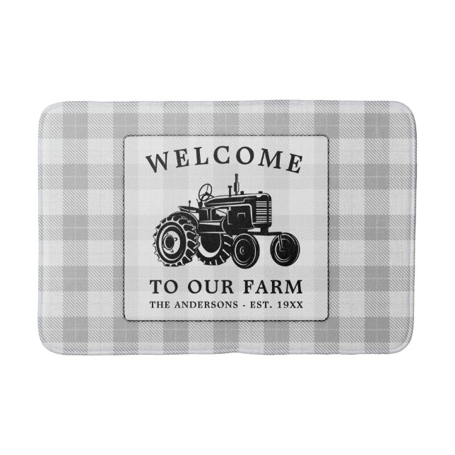 Begrüßungsfamilie Name Farm Traktor Weiß Kariert Badematte (Vorderseite)