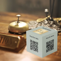 Begrüßungslogo QR-Code Oliven-grüne Info-Tabelle