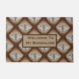 Begrüßungszeichen mit Moths Fußmatte