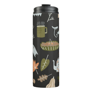 Behagliche Herbstelemente: Warmes Muster. Thermosbecher
