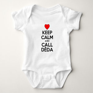 Behalt Calm Call Deda Baby Strampler