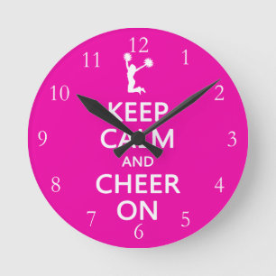 Behalt Calm und Cheer On, Cheerleader Pink Runde Wanduhr