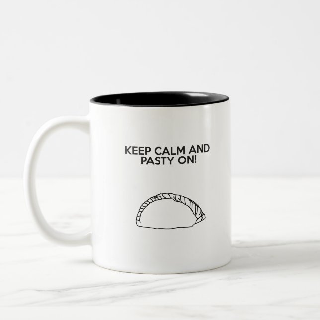 Behalt Calm und Pasty! Zweifarbige Tasse (Links)