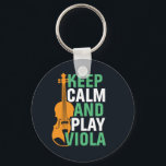 Behalt Calm und spiele Viola Vintag Violist Schlüsselanhänger<br><div class="desc">Vintages Retro-Orchestermusik-Fan-Design für diejenigen,  die in einer Musikband oder Symphonie Streichmusikinstrument spielen. Coole klassische Musik Liebesartikel für Violist,  Violinist,  Musiker und Künstler. Ideal für Geigenlehrer,  Orchesterfans und diejenigen,  die Liebe haben,  Geige oder Liebe zu spielen. Große Souvenirs,  Weihnachtsgeschenk und Geburtstagsgeschenk für Familien und Freunde.</div>