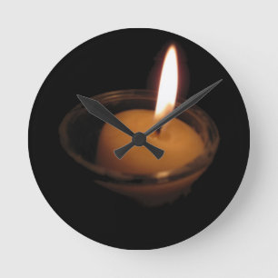 Behalt der Flammenbrennerkrone Runde Wanduhr