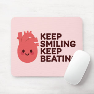 Behalt Lächeln, Behalt schlagen - Niedliches glück Mousepad