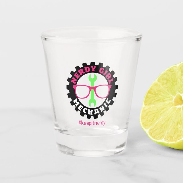 Behalt Nerdy Shot Glas (Vorderseite)