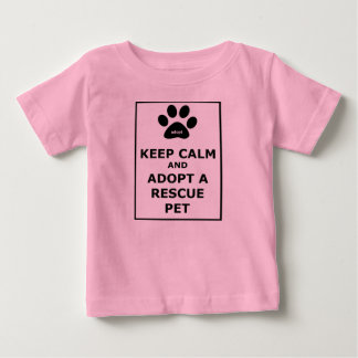 Behalt Ruhe und Adoptier eines Rettungspersonals Baby T-shirt