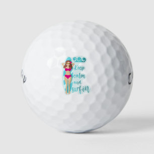 Behalt Ruhe und surfe auf der brünetten Girl Card Golfball