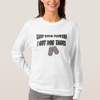 Behalten Sie Ihre Blumen-Armee-Ehefrau T-Shirt