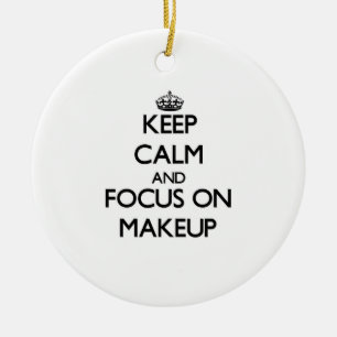 Behalten Sie Ruhe und Fokus auf Make-up Keramikornament